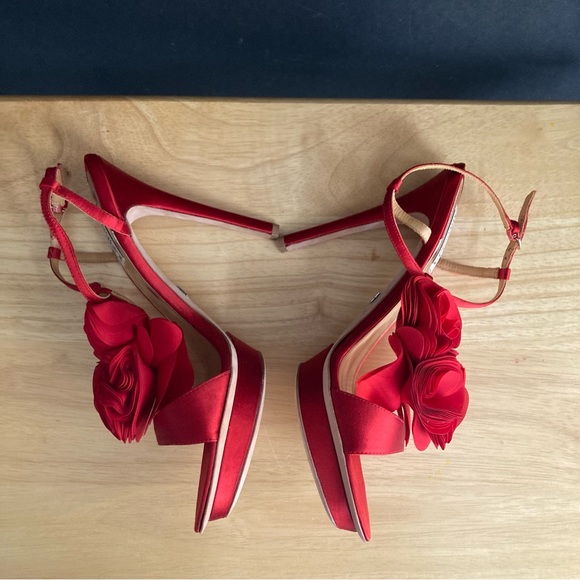Badgley Mischka “Randee” Red Satin Stiletto Heel Shoe - Picture 4 of 9